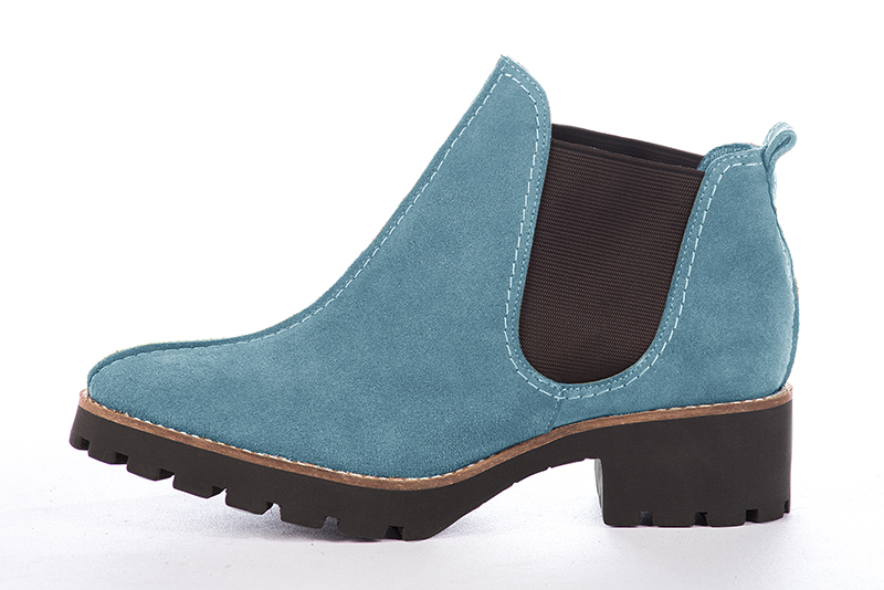 Women's sky blue and matt black elegant Chelsea ankle boots, with side elastics. Round toe. Thick rubber soles - Profile view